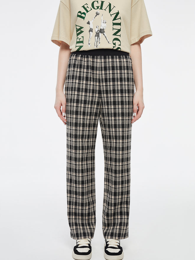 Pantalon à carreaux pour l'école