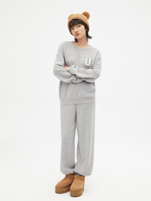 College Style Knit Pullover