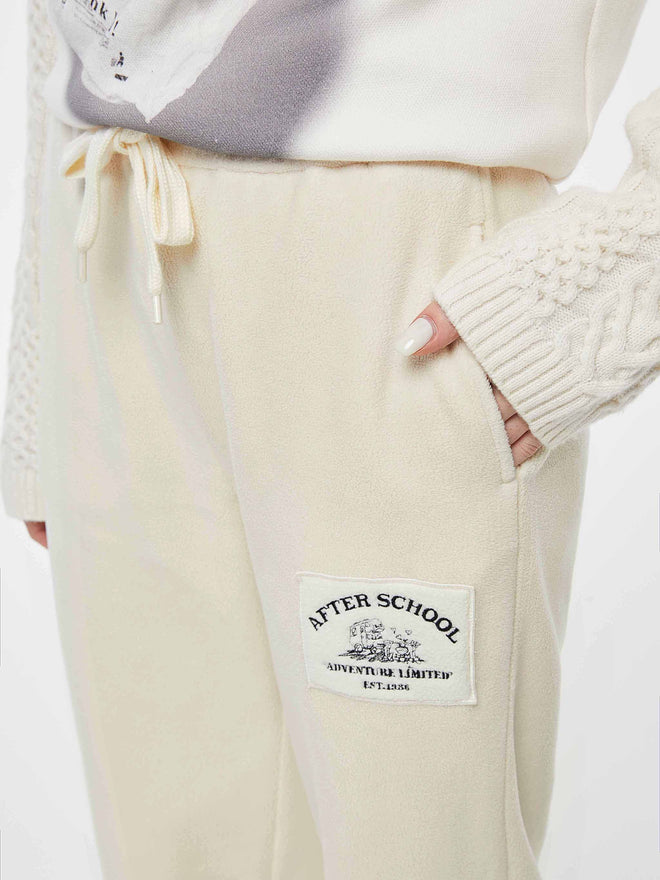 ホワイトスウェットパンツ