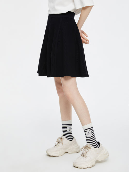 Demi-jupe évasée polyvalente LA