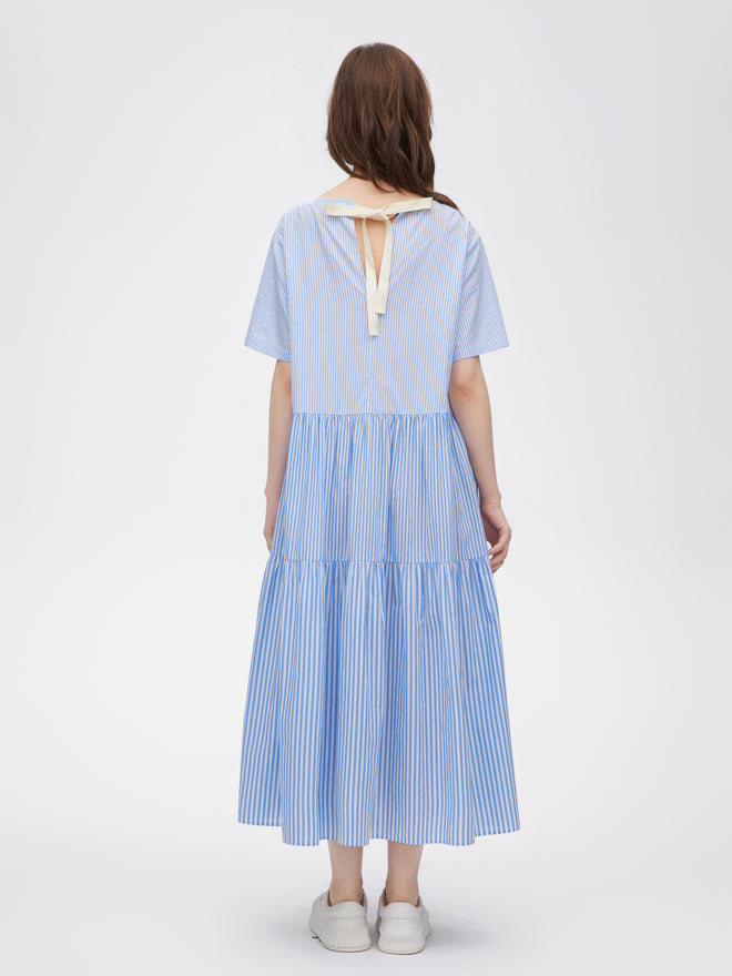 Robe de vacances ample rayée