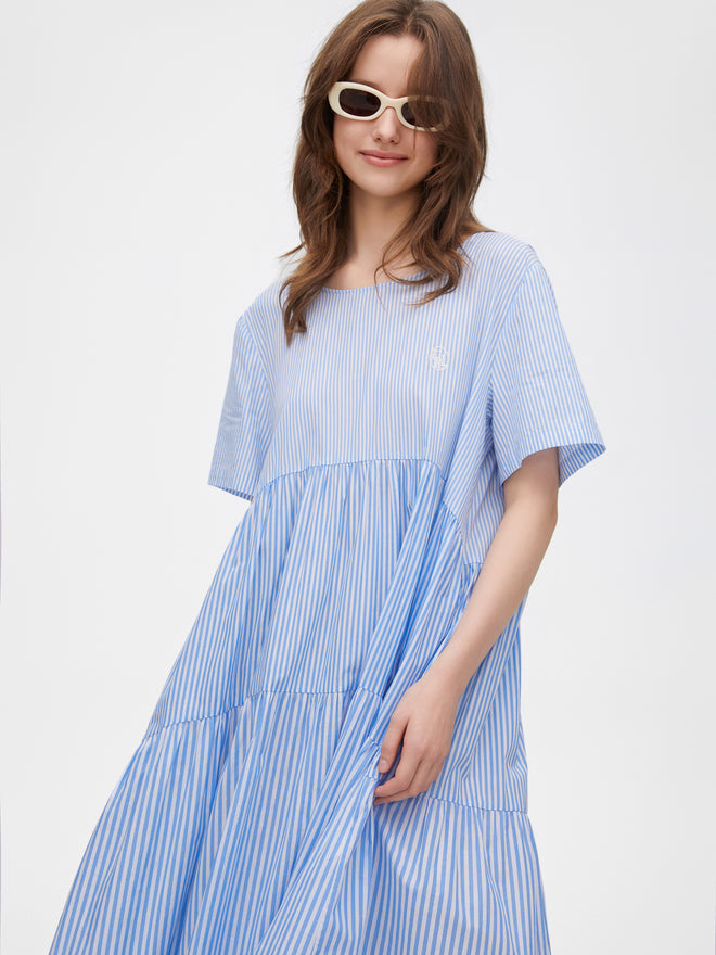 Robe de vacances ample rayée
