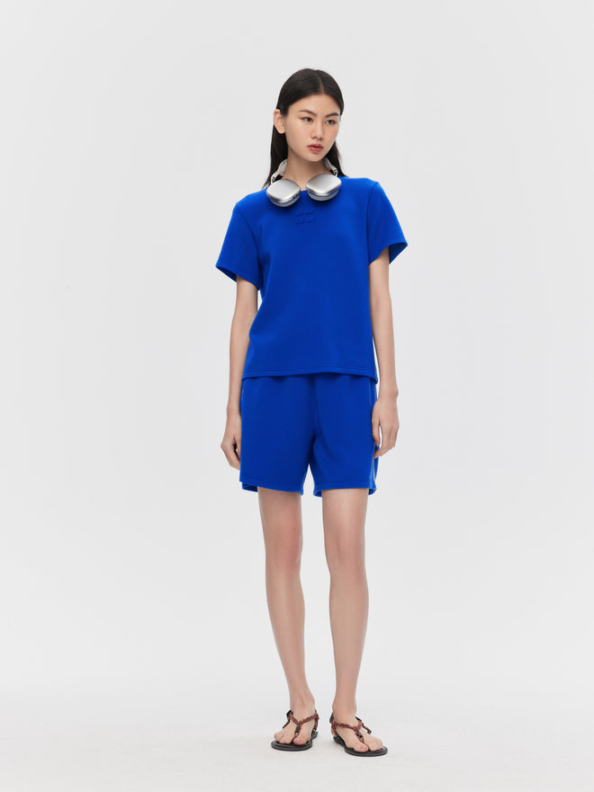 T-shirt bleu frais