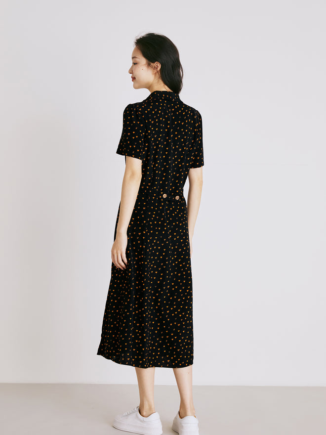 Robe en soie à pois