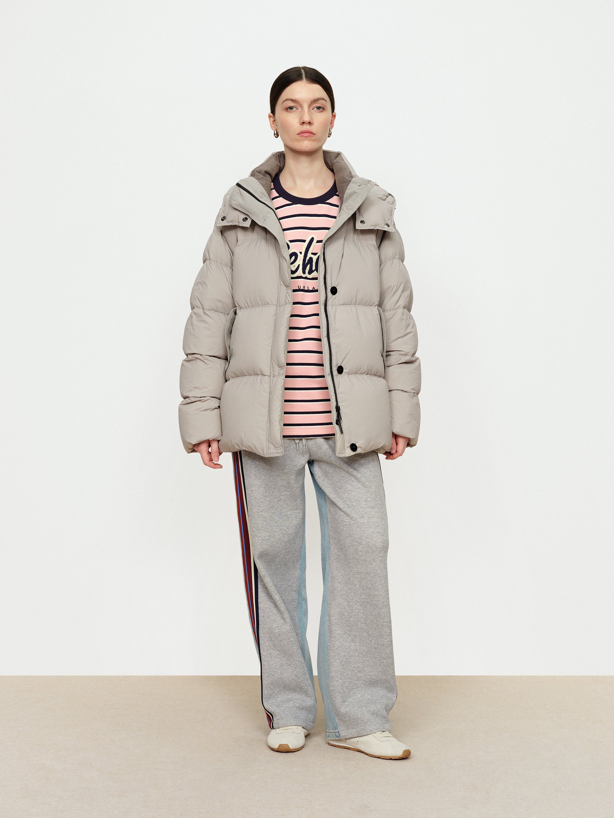 Theoryluxe　ダウンジャケット　グレージュ Twilight Grey Down Jacket