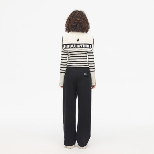 ネイビーセーター