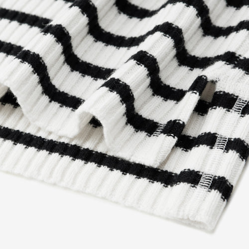 ネイビーセーター