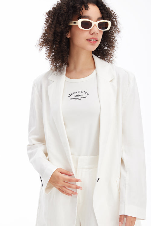 Costume simple en chanvre à grande silhouette