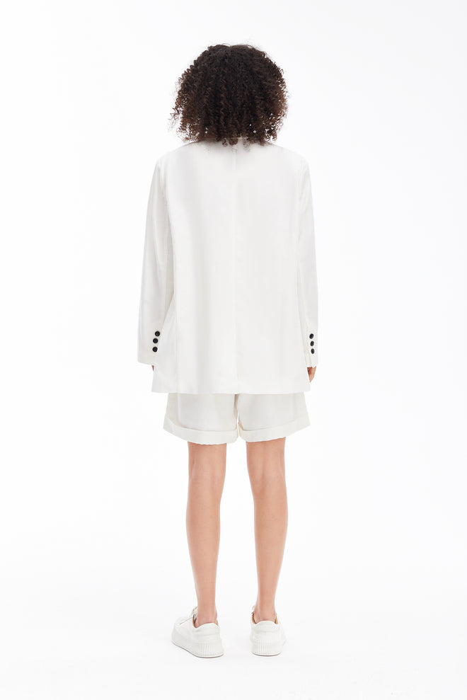 Simple Large Silhouette Hemp Suit