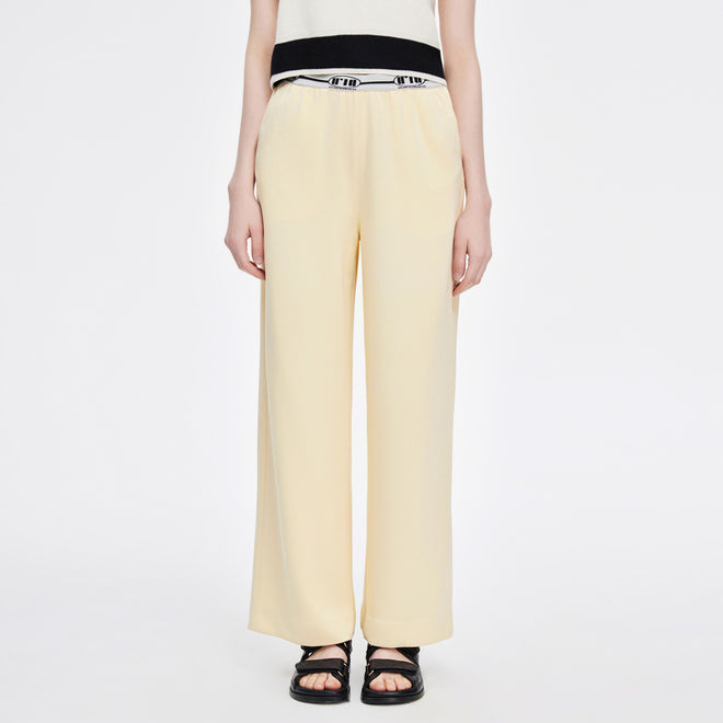 カジュアルパンツ