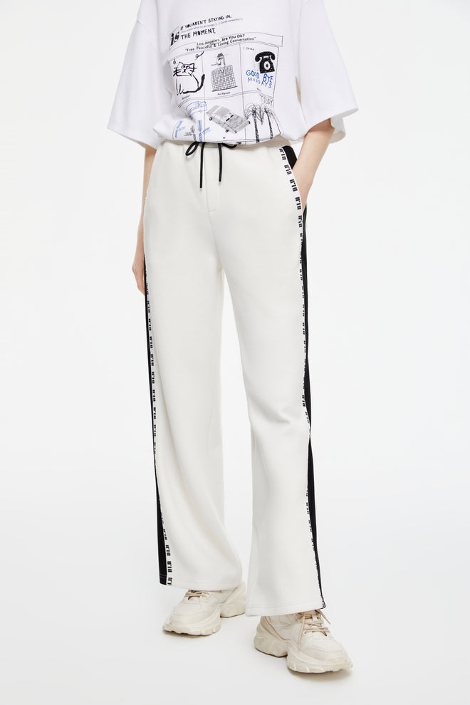Pantalon large à coutures latérales et blocs de couleur
