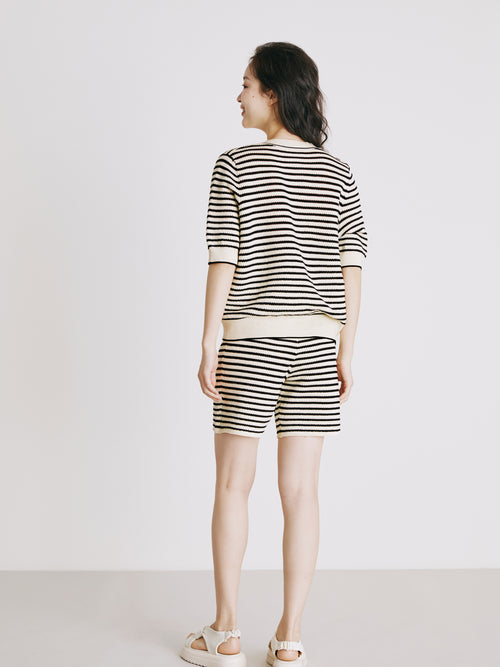 Short classique en tricot à rayures