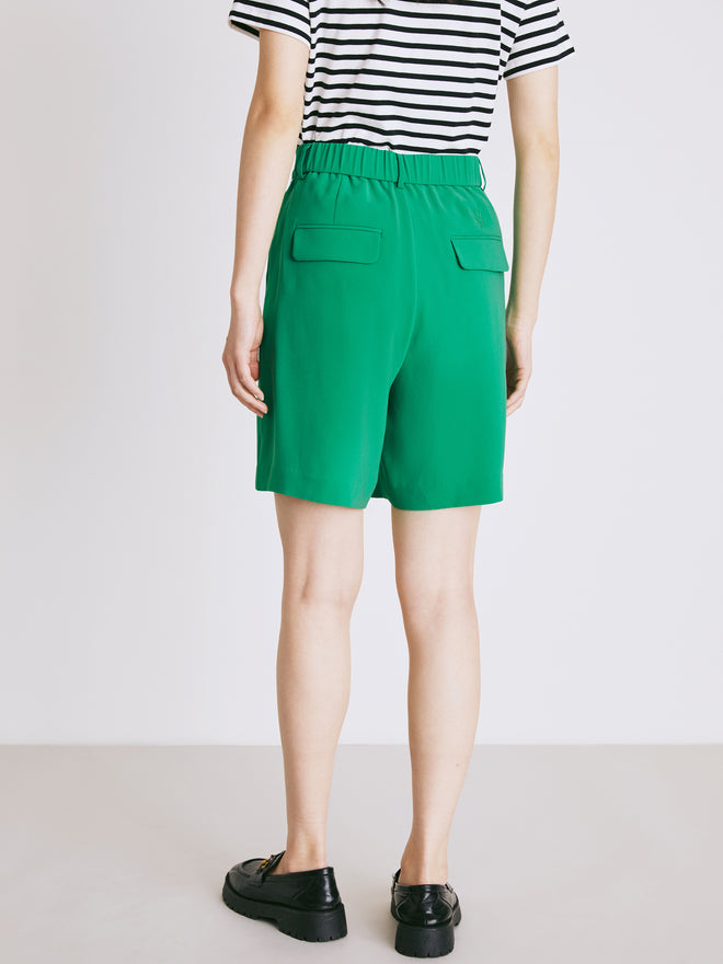 Short décontracté à plis amples