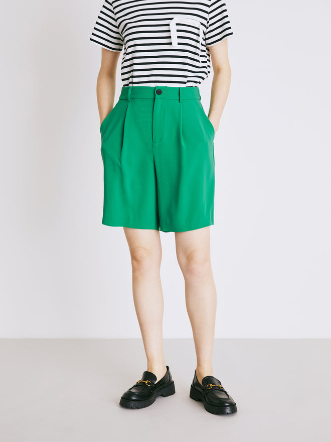 Short décontracté à plis amples