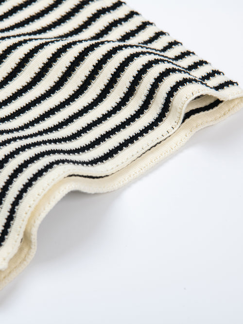 Short classique en tricot à rayures