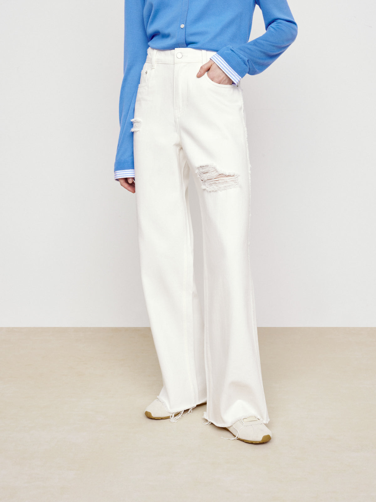 ベルサーチWhite Jeans & Blue Jeans 更に値下げ致しました Ripped White Jeans – Urlazh New York
