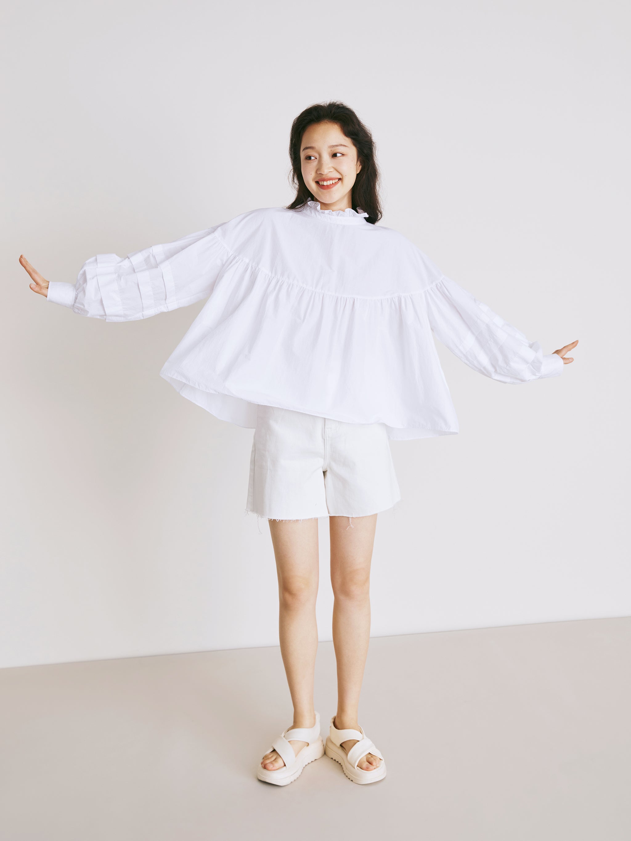White Denim Fur-Trimmed Shorts – Urlazh New York
