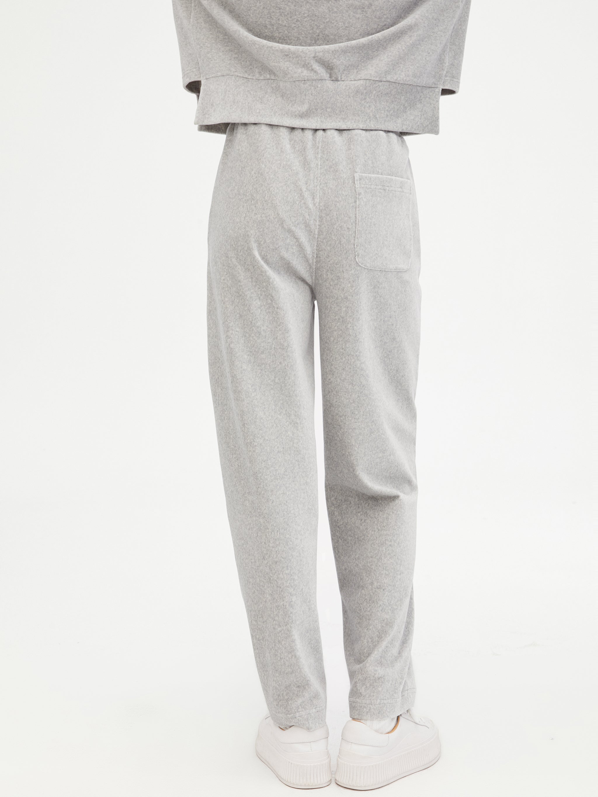 Age-Defying Flower Gray Sweatpants – Urlazh New York