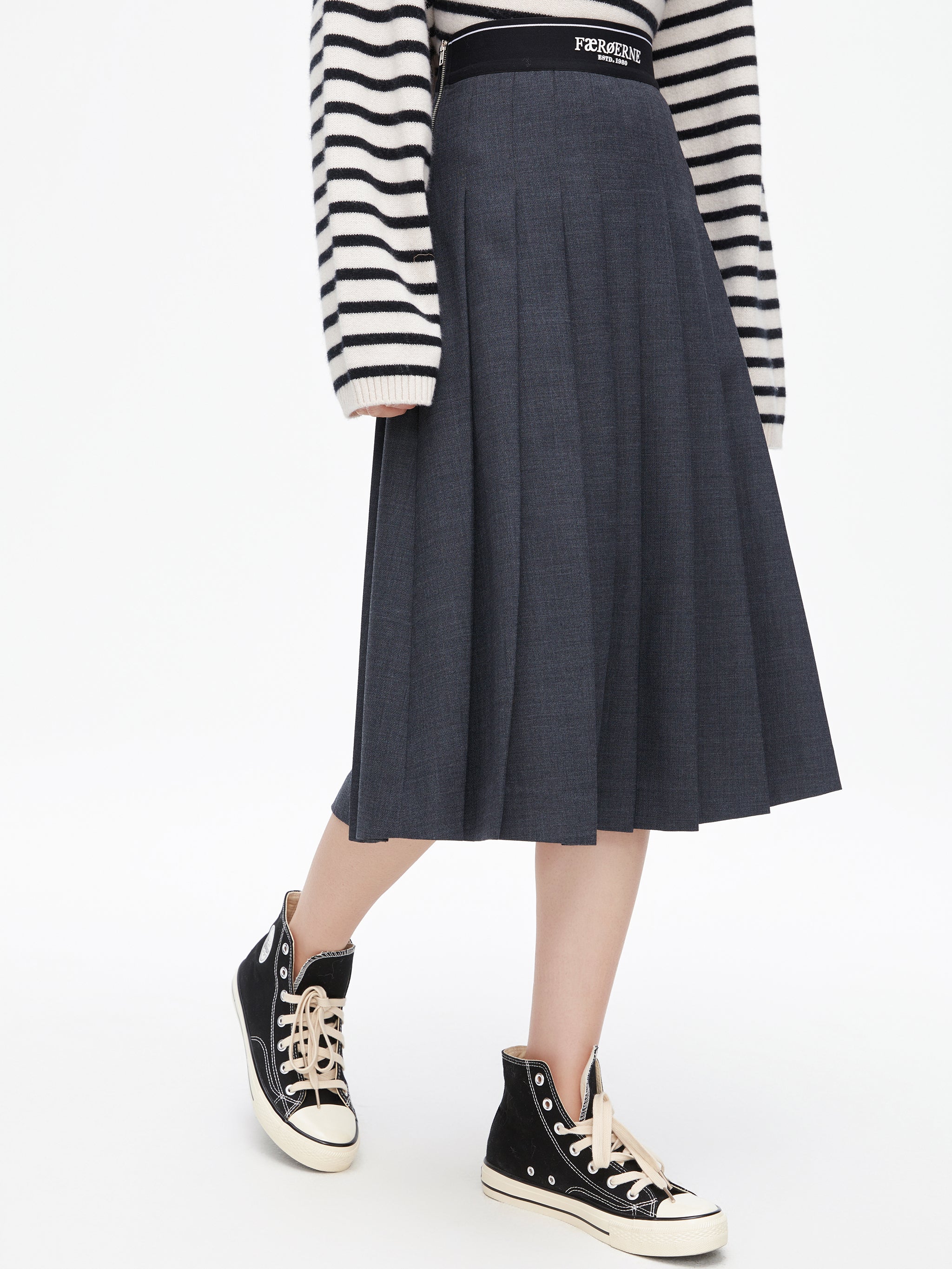 Faux skirt pleated trousers スラックス Faux skirt pleated trousers – Verist