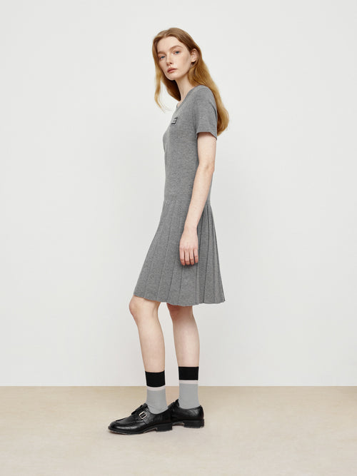 Intellectuals' Woolen Dress