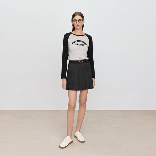 Skin Poetry Collection Versatile Tee