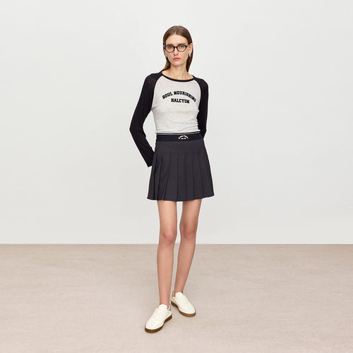 Skin Poetry Collection Versatile Tee