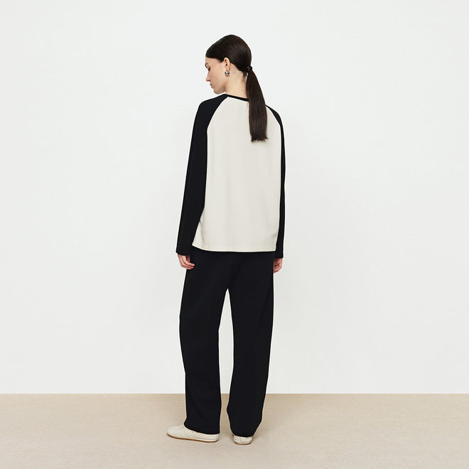 Nuo Ji Black And White Shoulder Tee