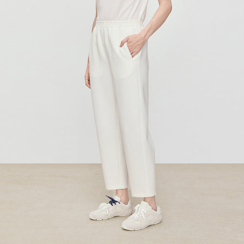 Essential Tapered Pants