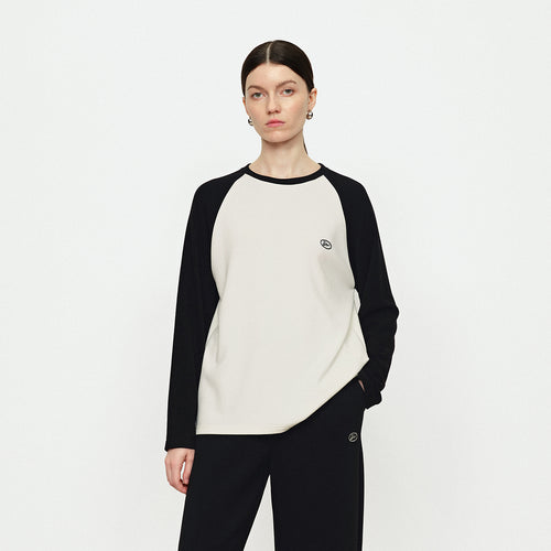Nuo Ji Black And White Shoulder Tee