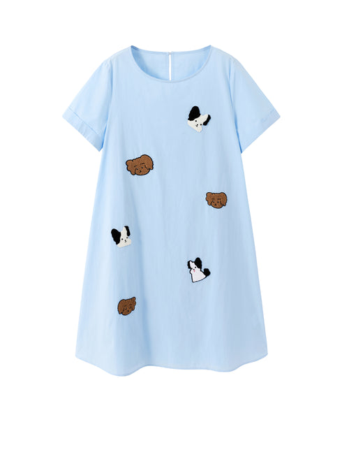 子犬の刺繍ドレス