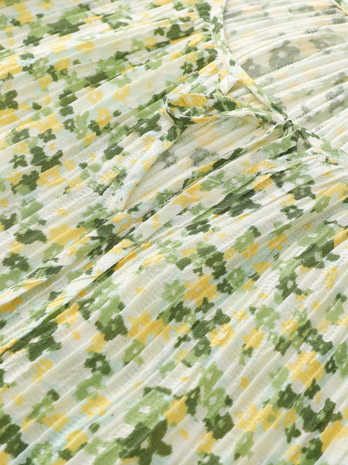 Pull à plis superposés en soie florale 