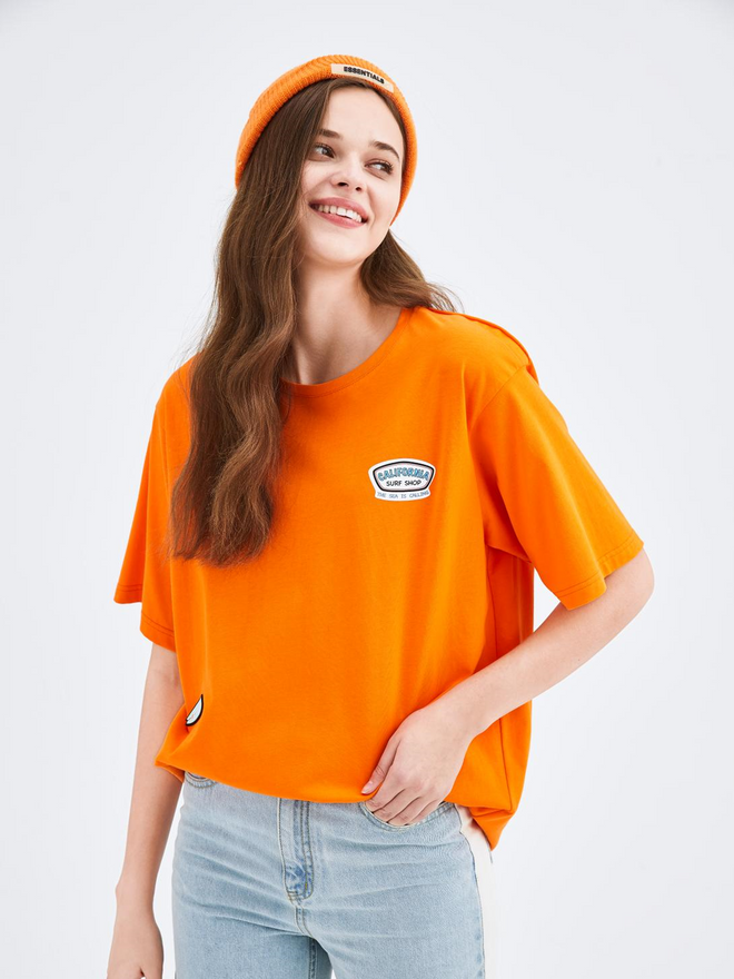 ビッグオレンジレッドTシャツ