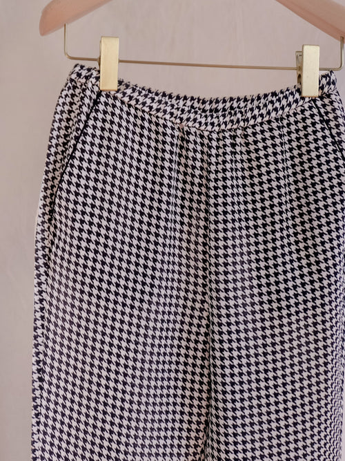 Grey Houndstooth Cropped Lounge Pants - Urlazh New York