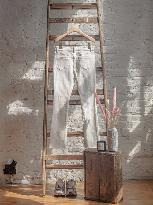 White Cropped Tapered Jeans - Urlazh New York